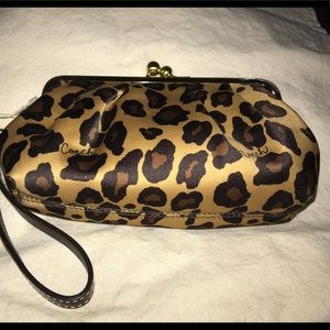 Beautiful Leopard Print Purse